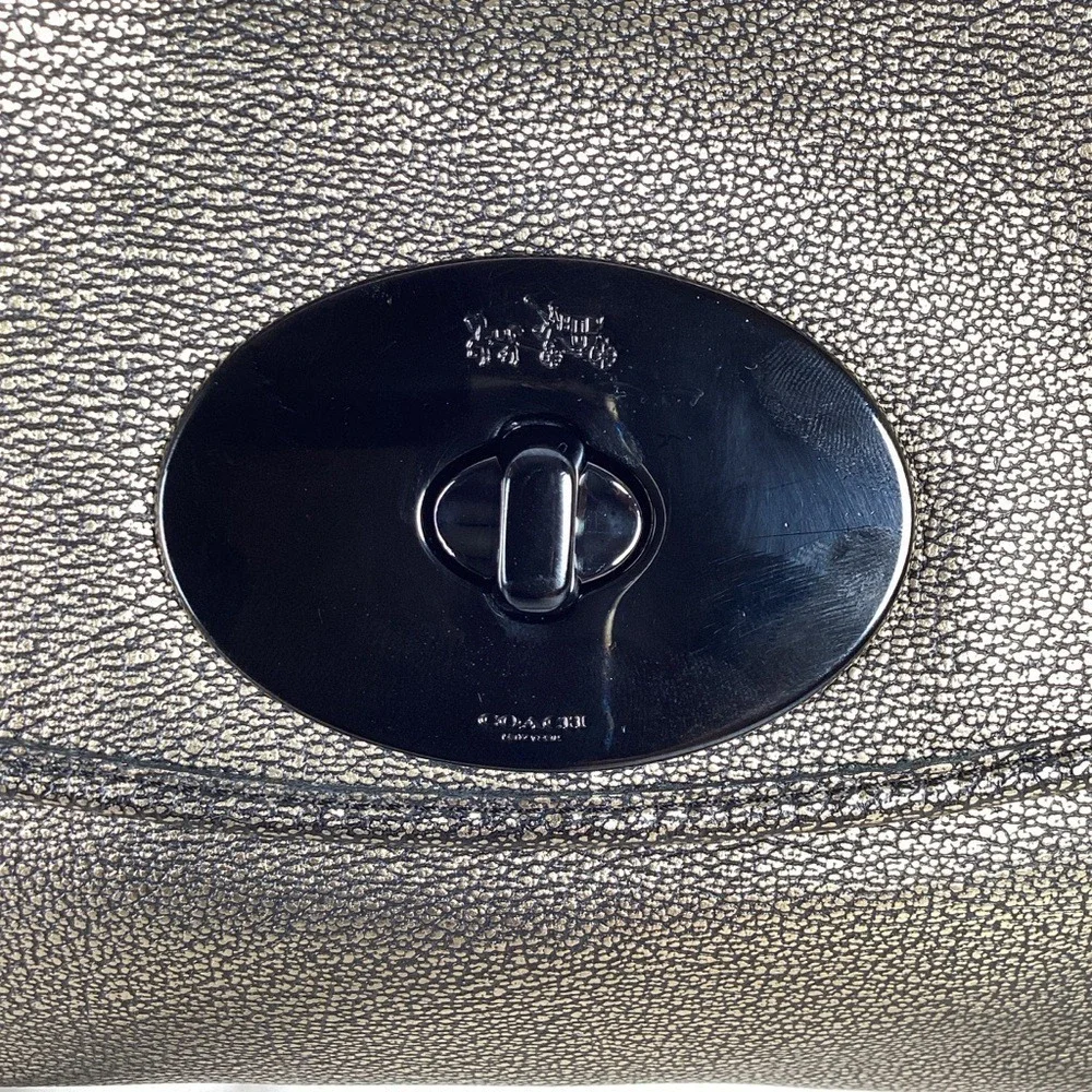 Coach Metallic Gold crossbody Shoulder Bag Clutch Signature Turnlock Chain Purse